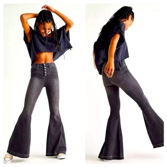 Free People Denim - FREE OEOPKE flare jeans